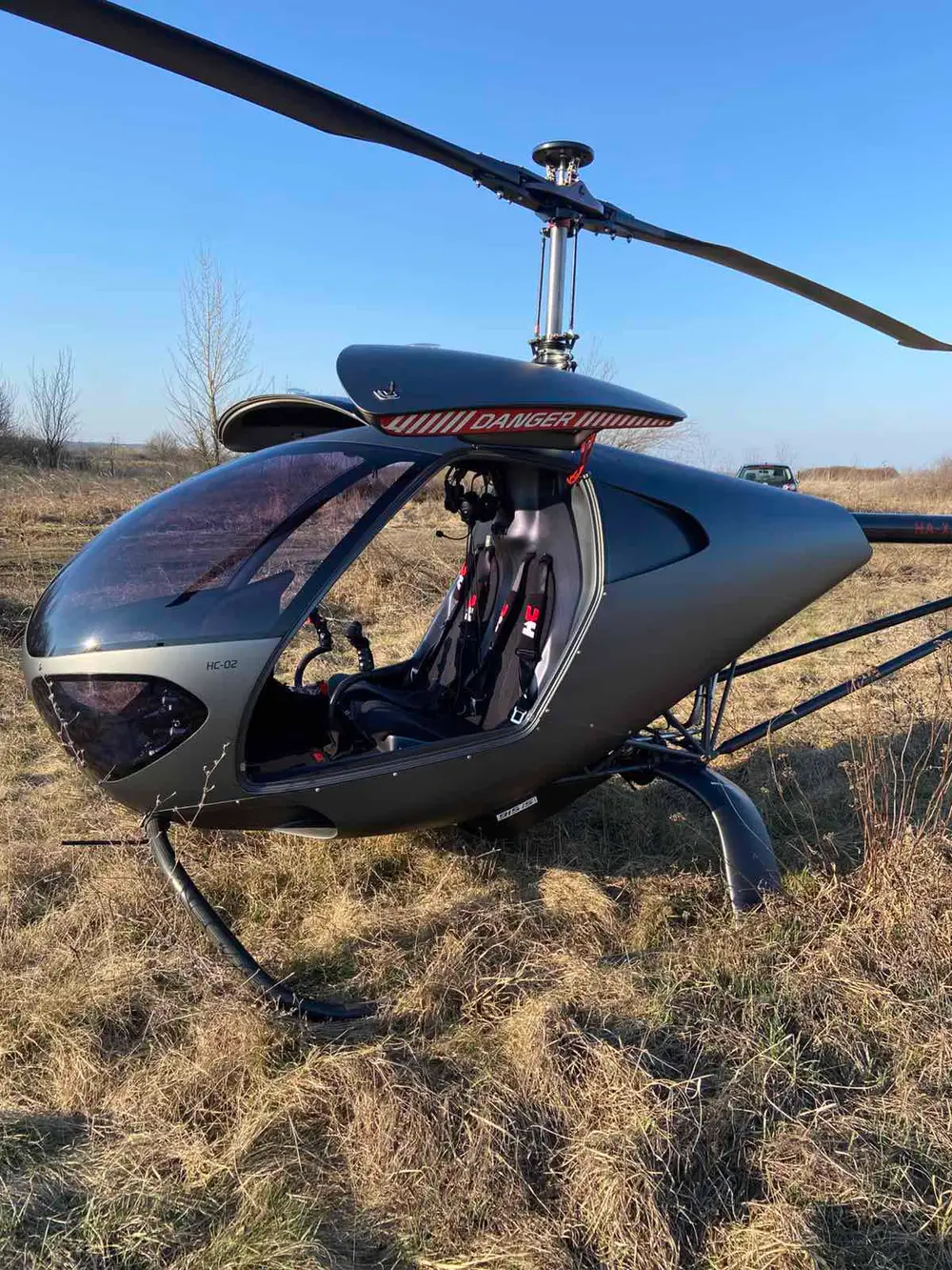 Egyedi helikopter kabin kárpitozás